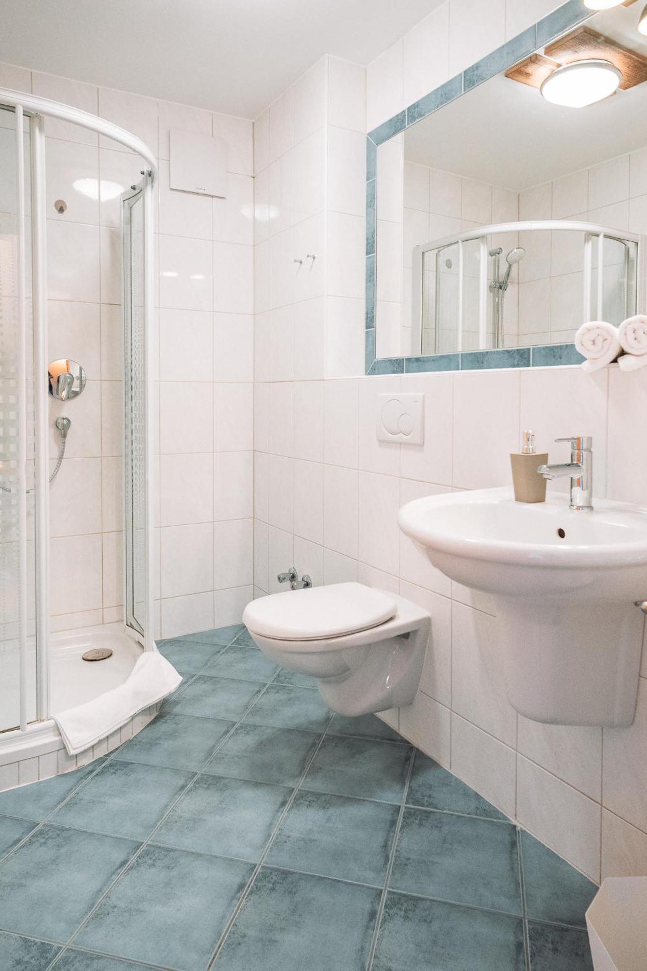 Hahnenkamm Hostel Reutte Oda fotoğraf